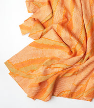 画像をギャラリービューアに読み込む, 総絞りの幾何模様【ギャザータイプ】