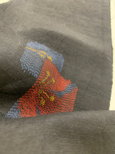 画像をギャラリービューアに読み込む, 色紙に花模様織り出し手織り紬着物【L】