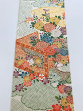 画像をギャラリービューアに読み込む, 扇に草花模様【シュッケニ】