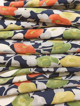 画像をギャラリービューアに読み込む, 水彩総椿模様【タックタイプ】