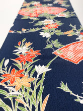 画像をギャラリービューアに読み込む, 扇の地紙に枝楓模様【シュッケニ】