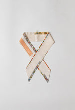 画像をギャラリービューアに読み込む, 【短】古典短冊模様に総梅地紋