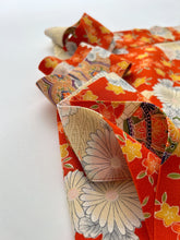 画像をギャラリービューアに読み込む, 花瓶に菊・牡丹模様【シュッケニ】