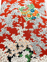 画像をギャラリービューアに読み込む, 色紙に枝梅・菊・楓模様【シュッケニ】