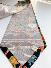 画像をギャラリービューアに読み込む, 御所車・菊・松・笹模様【長】