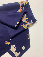 画像をギャラリービューアに読み込む, 束ね熨斗模様総花地紋