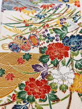 画像をギャラリービューアに読み込む, 波に草花・鼓模様【シュッケニ】