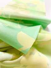 画像をギャラリービューアに読み込む, 枝花暈し模様【シュッケニ】