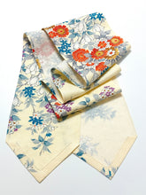 画像をギャラリービューアに読み込む, 草花模様総菱扇地紋