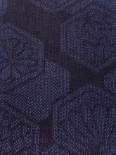 画像をギャラリービューアに読み込む, 子持ち亀甲に松菊楓模様【S】