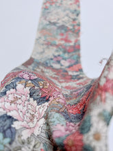 画像をギャラリービューアに読み込む, 四季折々の草花尽くし模様【ギャザータイプ】