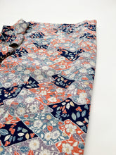 画像をギャラリービューアに読み込む, 松皮菱に花模様