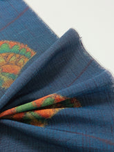 画像をギャラリービューアに読み込む, 抽象孔雀模様手織り節紬【L】