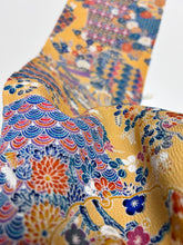 画像をギャラリービューアに読み込む, 雪輪模様に古典柄【ギャザータイプ】