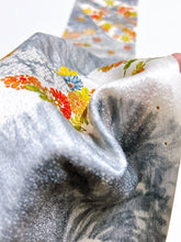 画像をギャラリービューアに読み込む, 松竹梅に秋草模様【タックタイプ】