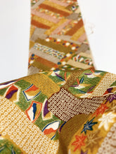 画像をギャラリービューアに読み込む, 短冊に花古典柄総地紋