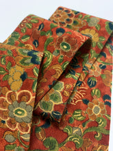 画像をギャラリービューアに読み込む, 唐草と鳥模様【短】