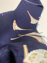 画像をギャラリービューアに読み込む, 中啓模様に楓総地紋