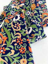 画像をギャラリービューアに読み込む, 花更紗模様【短】