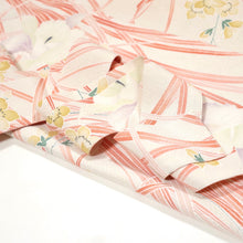 画像をギャラリービューアに読み込む, 草花模様総紗綾型地紋【シュッケニ】