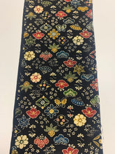 画像をギャラリービューアに読み込む, 松竹梅に古典柄模様