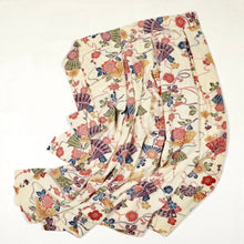 画像をギャラリービューアに読み込む, 桧扇に草花模様【タックタイプ】