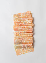 画像をギャラリービューアに読み込む, 総暈しに小花模様総地紋【タックタイプ】