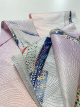 画像をギャラリービューアに読み込む, 組紐に短冊花古典柄模様総地紋