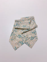 画像をギャラリービューアに読み込む, 椿模様総地紋