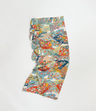 画像をギャラリービューアに読み込む, 地紙に花古典柄模様