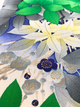 画像をギャラリービューアに読み込む, 枝梅に葉模様【シュッケニ】