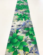 画像をギャラリービューアに読み込む, 枝梅に葉模様【シュッケニ】