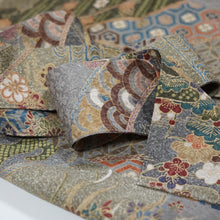 画像をギャラリービューアに読み込む, 総金彩の古典柄・御所車模様【シュッケニ】