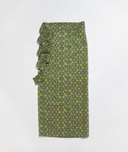 画像をギャラリービューアに読み込む, 亀甲に草葉模様