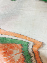 画像をギャラリービューアに読み込む, 幾何学に菊模様織り出し【手織り紬】