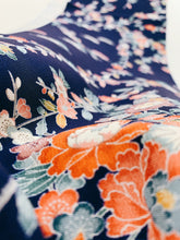 画像をギャラリービューアに読み込む, 花に枝流し模様【シュッケニ】