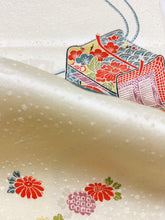 画像をギャラリービューアに読み込む, 御所車に菊模様総地紋【シュッケニ】