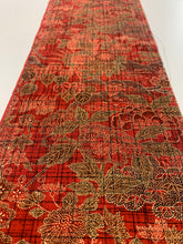 画像をギャラリービューアに読み込む, 牡丹に菊・梅模様本場大島紬着物(染)【L】