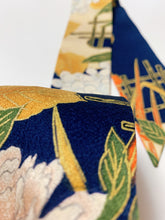 画像をギャラリービューアに読み込む, 雲に草花模様【短より短】②