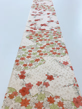 画像をギャラリービューアに読み込む, 雲取りに楓・枝梅模様総地紋【ギャザータイプ】