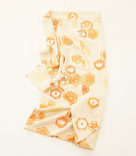 画像をギャラリービューアに読み込む, 亀甲草花模様に総花葉地紋【シュッケニ】