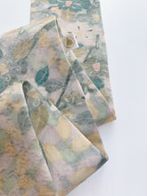 画像をギャラリービューアに読み込む, 椿模様総地紋