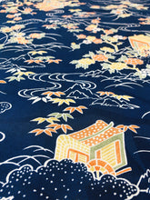 画像をギャラリービューアに読み込む, 流水に御所車・菊牡丹模様【シュッケニ】