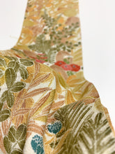 画像をギャラリービューアに読み込む, 秋草模様総芝地紋