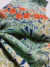 画像をギャラリービューアに読み込む, 白淵の草花模様【シュッケニ】