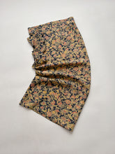 画像をギャラリービューアに読み込む, 花更紗模様水墨風