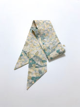 画像をギャラリービューアに読み込む, 椿模様総地紋