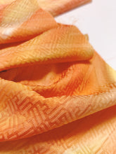 画像をギャラリービューアに読み込む, 線描き模様暈し総地紋【ギャザータイプ】