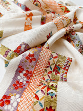 画像をギャラリービューアに読み込む, 【短】古典短冊模様に総梅地紋