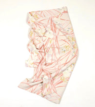 画像をギャラリービューアに読み込む, 草花模様総紗綾型地紋【シュッケニ】